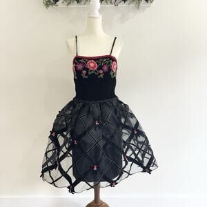 Vintage Victoria Royal Black Velvet BodiceFloral Sequined Whimsical Mini Dress 8